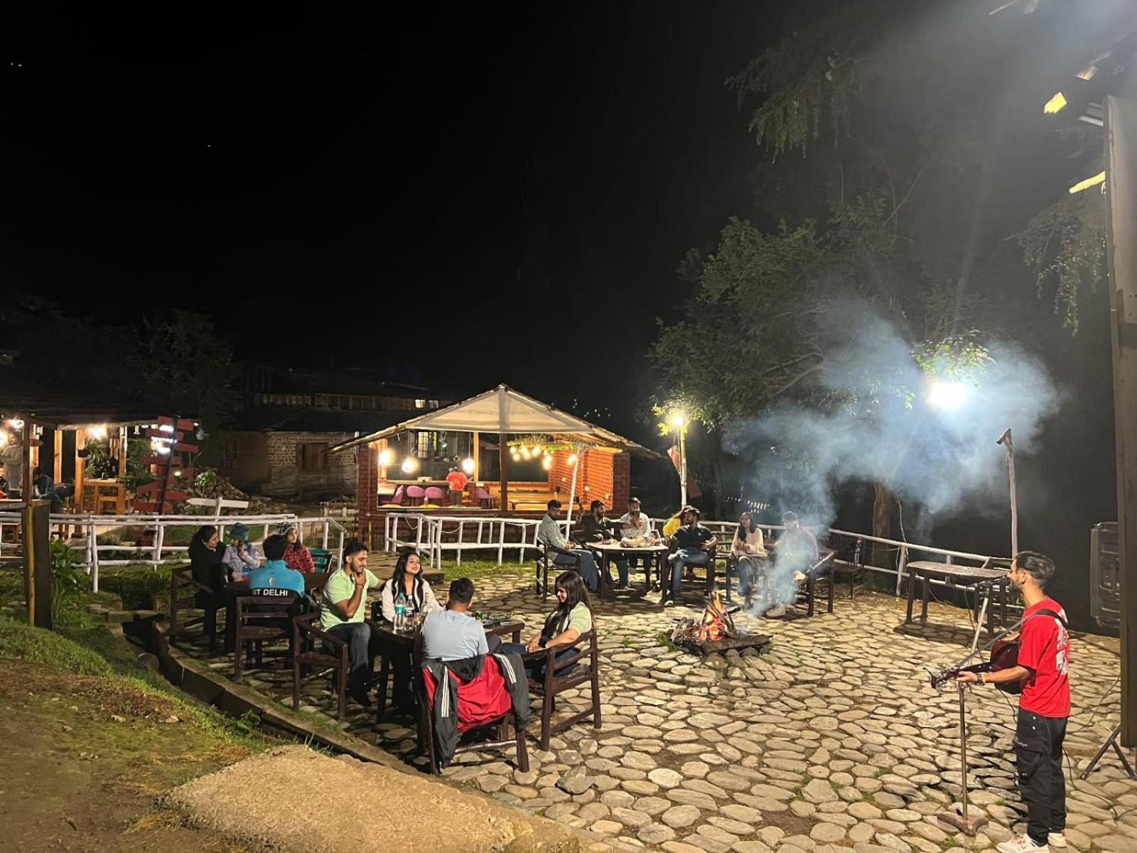 Himtrek Stays,Mcleodganj แมคลอยด์กันจ์ ภายนอก รูปภาพ